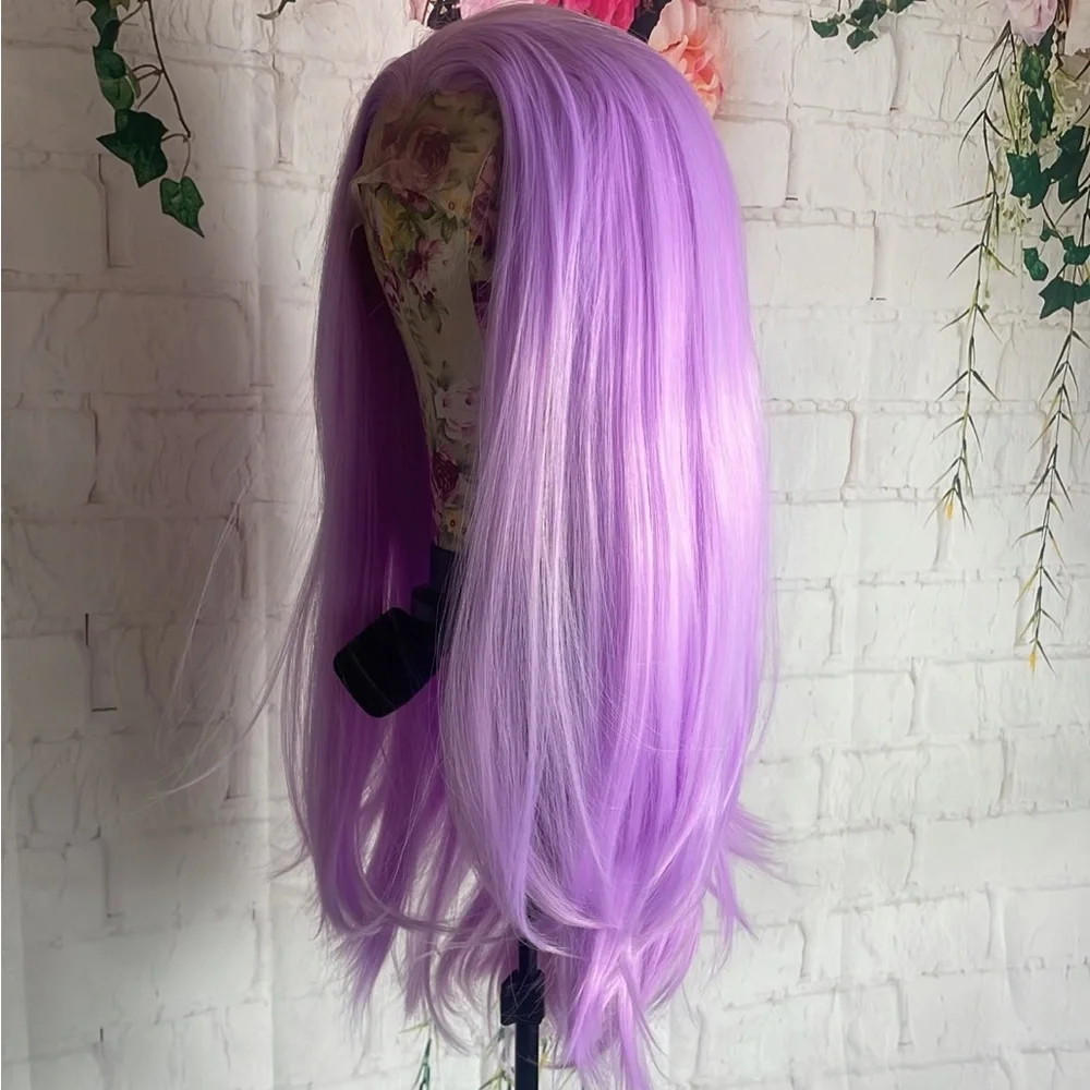 - 💫 24” LIGHT PURPLE Natural STRAIGHT LACE FRONT WIG💫 *NEW*
